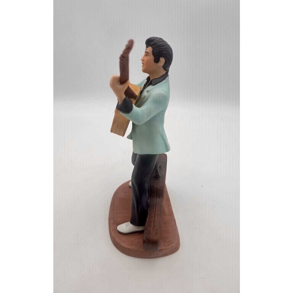 Vtg Avon Elvis Presley 1987 Porcelain Figurine Holding Guitar 6.5" H Handpainted - Picture 3 of 9